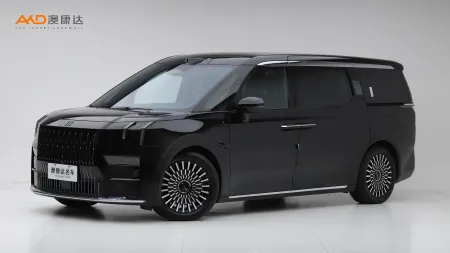 二手极氪009  六座行政版四驱 108kWh