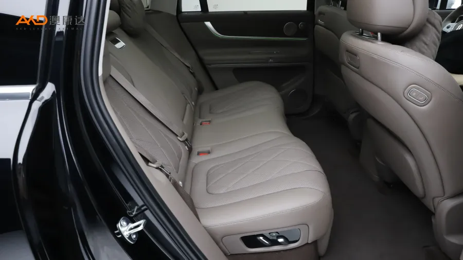 二手问界M9  增程 Ultra版 52kWh 5座版图片3858866