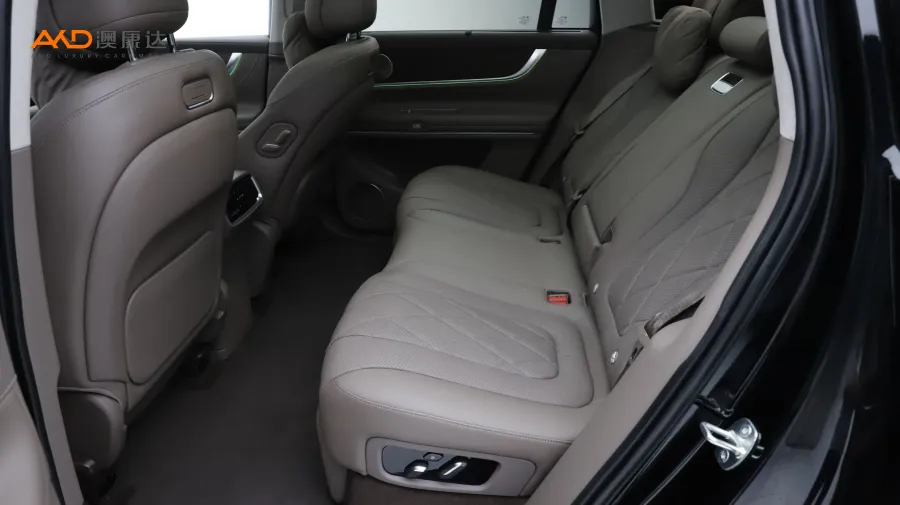 二手问界M9  增程 Ultra版 52kWh 5座版图片3858860